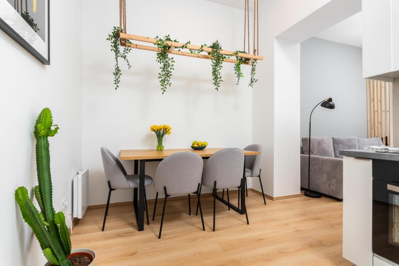 Modern Centrally Located Apartments - By Upstairs Krakkó Kültér fotó