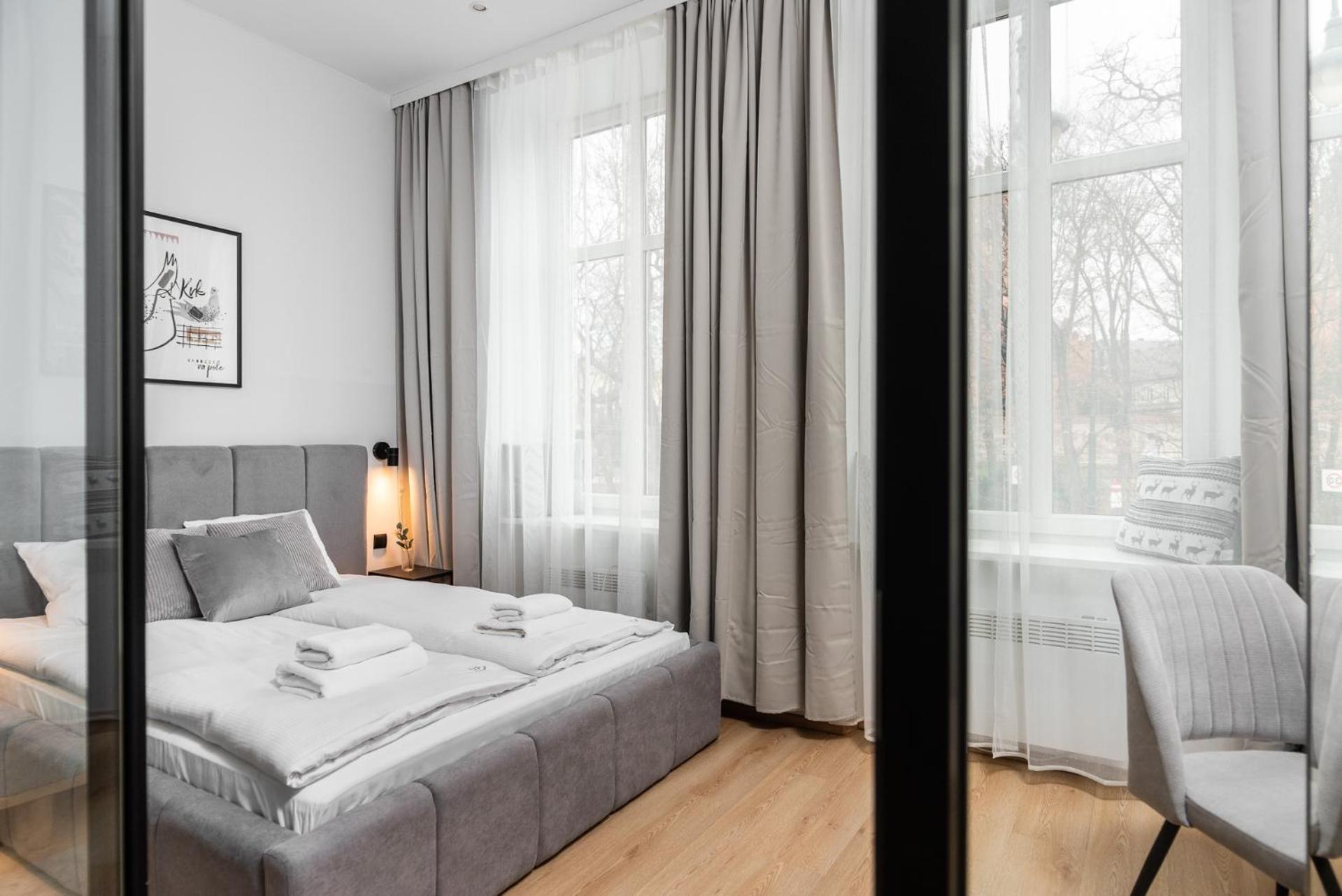 Modern Centrally Located Apartments - By Upstairs Krakkó Kültér fotó